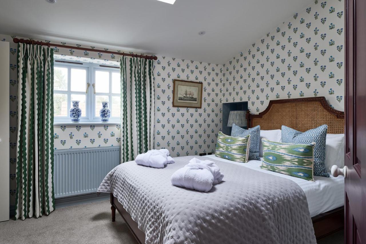 Townhouse Suites- Abbey Row Malmesbury Eksteriør billede
